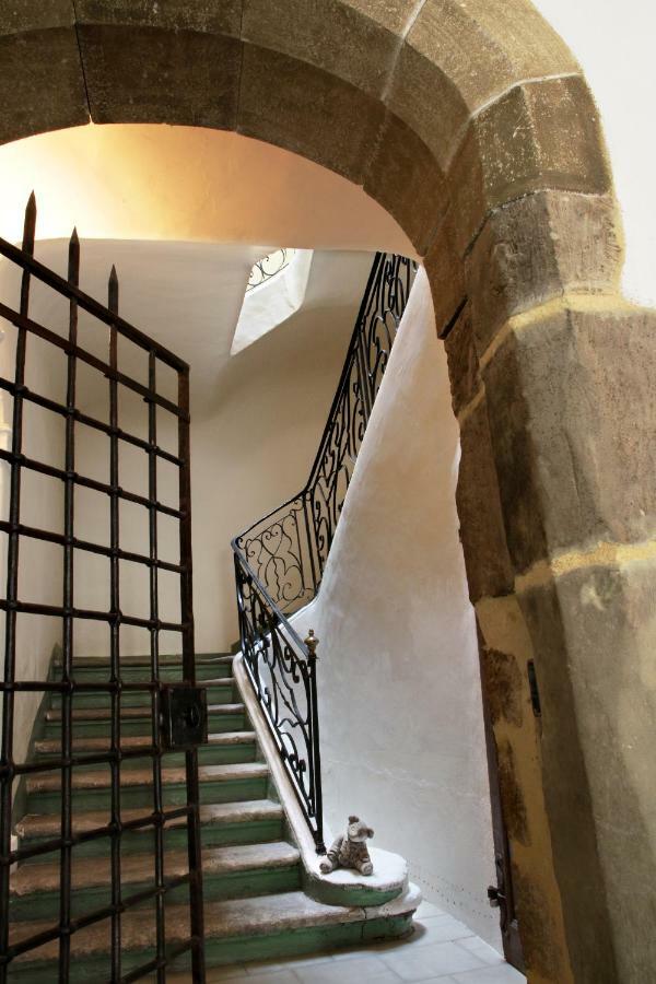 Maison De Maitre Des-Sens نييون المظهر الخارجي الصورة